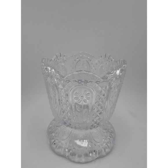 Vintage Avon Fostoria Floral Clear Glass Scalloped Edges Footed Candle Holder - Picture 4 of 9